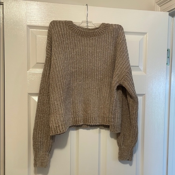 Zenana Outfitters Cozy V-Neck Sweater in Taupe Super Soft Crop - Picture 2 of 5